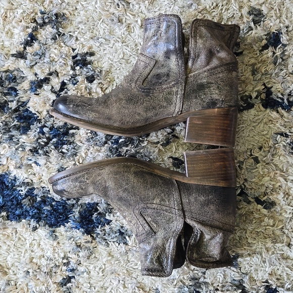 Diba True Western Walnut Grove Distressed Slip On Leather Boots US size 9 - Picture 4 of 8